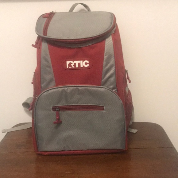 RTIC COOLER 15 CAN…NWOT - Picture 1 of 8